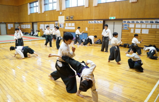 流山道場の稽古風景（躰道という武道）