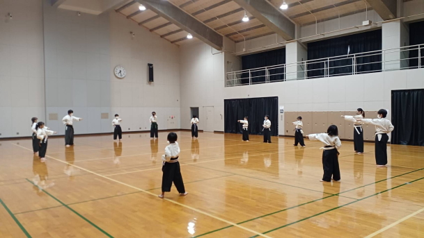 白井道場の稽古風景（躰道という武道）